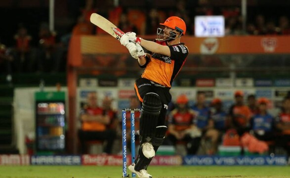 David Warner along with his opening partner Bairstow gave SRH a quickfire start. The Australian slammed 50 off 25 and added 66 for the first wicket before Bairstow took control of the chase. Sportzpics David Warner along with his opening partner Bairstow gave SRH a quickfire start. The Australian slammed 50 off 25 and added 66 for the first wicket before Bairstow took control of the chase. Sportzpics