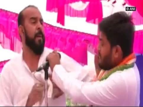 Lok Sabha Election 2019 updates: Sadhvi Pragya's remarks against Hemant Karkare are her personal views, says BJP Lok Sabha Election 2019 updates: Sadhvi Pragya's remarks against Hemant Karkare are her personal views, says BJP