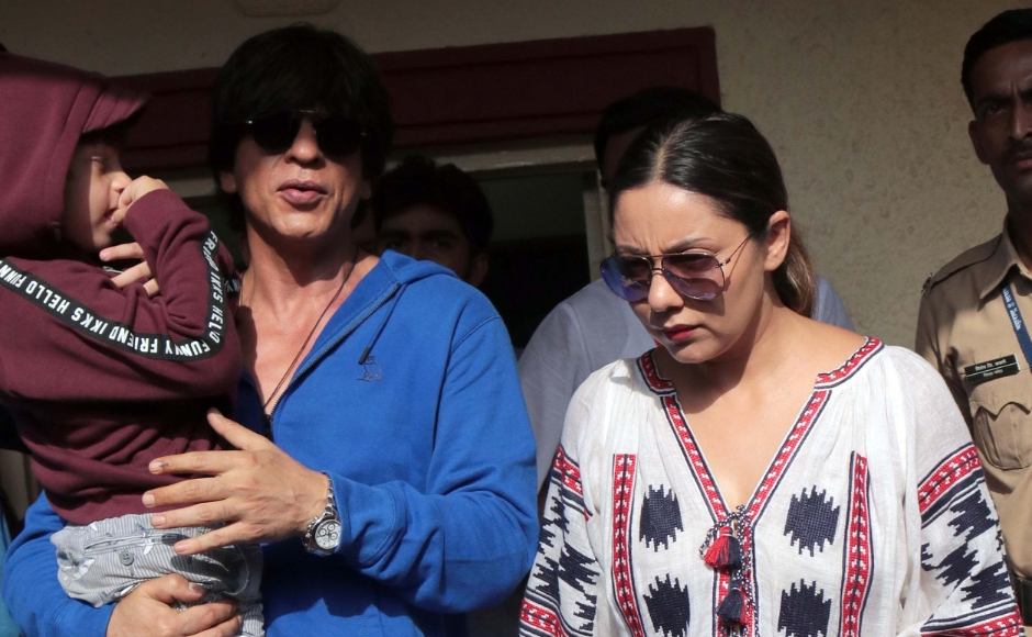 Actor Shah Rukh Khan was spotted at a polling booth with wife Gauri and son AbRam in Bandra. Sachin Gokhale/Firstpost Actor Shah Rukh Khan was spotted at a polling booth with wife Gauri and son AbRam in Bandra. Sachin Gokhale/Firstpost