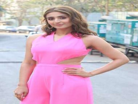 Dhvani Bhanushali’s Vaaste is the most liked Indian song on YouTube Dhvani Bhanushali’s Vaaste is the most liked Indian song on YouTube