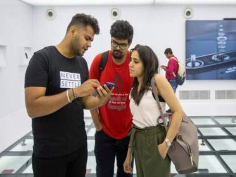 A company that takes feedback well. OnePlus 7 launches new features inspired by the OnePlus community A company that takes feedback well. OnePlus 7 launches new features inspired by the OnePlus community