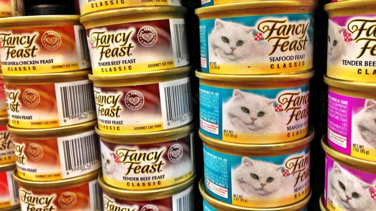 The tin in cans helps to protect them from corrosion. Image credit: Flickr