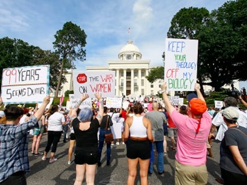 Thousands take out protest in Alabama against abortion ban; Kentucky, Ohio, Missouri look at limiting rights Thousands take out protest in Alabama against abortion ban; Kentucky, Ohio, Missouri look at limiting rights