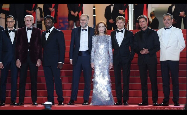 Isabelle Huppert, Ira Sachs and the team of Frankie during the premiere of their film | Twitter- @Festival_Cannes Isabelle Huppert, Ira Sachs and the team of Frankie during the premiere of their film | Twitter- @Festival_Cannes