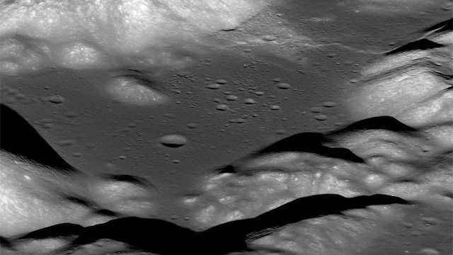 Chandrayaan 2: Vikram out of NASA field of view as LRO fails to spot the lander during 17 Sept fly-by Chandrayaan 2: Vikram out of NASA field of view as LRO fails to spot the lander during 17 Sept fly-by