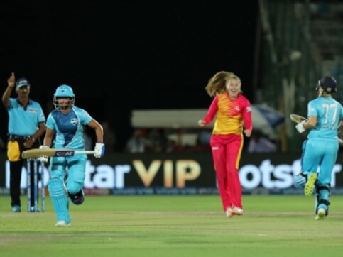 Women's T20 Challenge 2019: Trailblazers survive Harmanpreet Kaur scare to clinch last-ball thriller in opening match Women's T20 Challenge 2019: Trailblazers survive Harmanpreet Kaur scare to clinch last-ball thriller in opening match