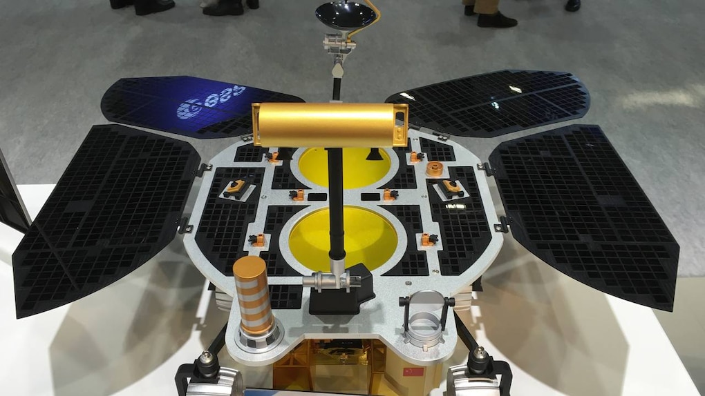 Mars Global Remote Sensing Orbiter & Small Rover will be launched in July or August 2020 by China's National Space Administration and will use radar to map the topography of the Red Planet. Image credit: Wikimedia Common/Pablo de León Mars Global Remote Sensing Orbiter & Small Rover will be launched in July or August 2020 by China's National Space Administration and will use radar to map the topography of the Red Planet. Image credit: Wikimedia Common/Pablo de León