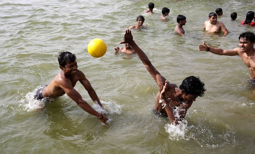 In Himachal Pradesh, Una was the hottest at 40 degrees Celsius whereas Keylong was the coldest at 5.2 degrees Celsius. Pandoh received the highest rain of 39 mm, followed by Mandi 25 mm, Banjar and Jogindernagar 24 mm each, Baijnath 22 mm and Mehre received 21 mm rains, the Met Centre said. Shimla recorded a high of 28.7 degrees Celsius on Tuesday. AP In Himachal Pradesh, Una was the hottest at 40 degrees Celsius whereas Keylong was the coldest at 5.2 degrees Celsius. Pandoh received the highest rain of 39 mm, followed by Mandi 25 mm, Banjar and Jogindernagar 24 mm each, Baijnath 22 mm and Mehre received 21 mm rains, the Met Centre said. Shimla recorded a high of 28.7 degrees Celsius on Tuesday. AP