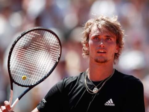 French Open 2019 men's singles round-up: Alexander Zverev struggles past Dusan Lajovic in five-setter; Novak Djokovic strolls into round four French Open 2019 men's singles round-up: Alexander Zverev struggles past Dusan Lajovic in five-setter; Novak Djokovic strolls into round four
