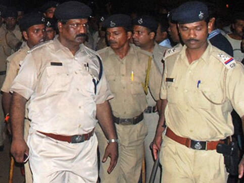 Man arrested for raping minor girl in south Goa; remanded to five days police custody Man arrested for raping minor girl in south Goa; remanded to five days police custody