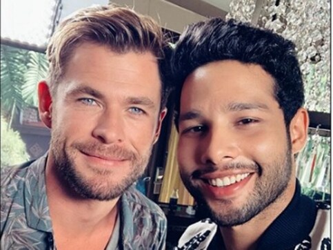 Men in Black International: Siddhant Chaturvedi gets Chris Hemsworth to translate popular Bollywood dialogues Men in Black International: Siddhant Chaturvedi gets Chris Hemsworth to translate popular Bollywood dialogues