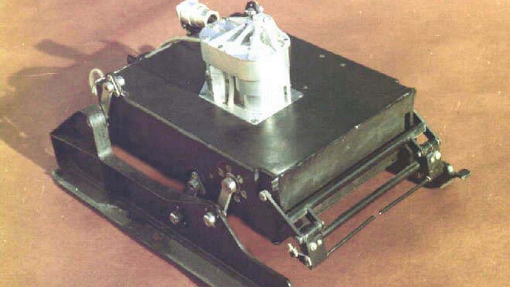Soviet Union’s Mars 2 and 3 had identical rovers- Prop-M. However, they were never deployed because Mars 2 crashed and Mars 3 lost its communication link. Image credit: NASA Soviet Union’s Mars 2 and 3 had identical rovers- Prop-M. However, they were never deployed because Mars 2 crashed and Mars 3 lost its communication link. Image credit: NASA