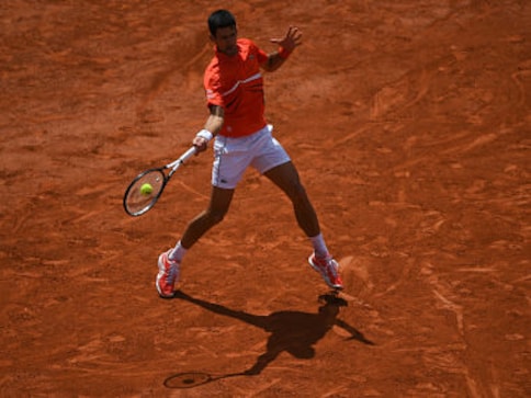 French Open 2019: Novak Djokovic gives Alexander Zverev a masterclass in efficiency to continue Roland Garros march