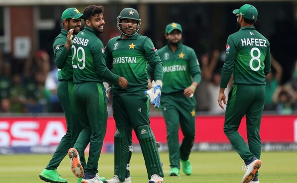 Shadab Khan was excellent with his leg spin, taking three key wickets of South Africa, including breaking the second-wicket stand between Faf and De Kock by sending the latter packing just short of half-century. Reuters Shadab Khan was excellent with his leg spin, taking three key wickets of South Africa, including breaking the second-wicket stand between Faf and De Kock by sending the latter packing just short of half-century. Reuters