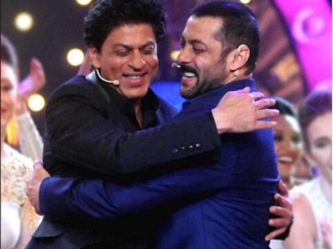 Bharat: Salman Khan's period drama makes reference to Shah Rukh Khan; Twitterati laud the inclusion Bharat: Salman Khan's period drama makes reference to Shah Rukh Khan; Twitterati laud the inclusion