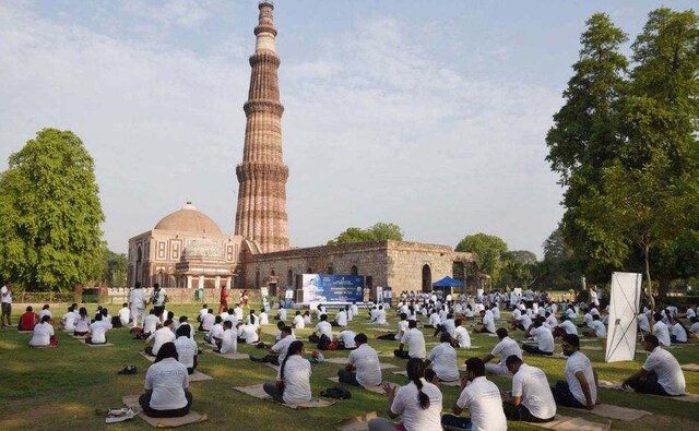 India's old health culture is now a "credible brand" of good health for the entire world. Yoga has proved to be a "resource of health" for the entire world, Union minister Naqvi said. Participants are seen performing Yoga at Qutub Minar Complex in New Delhi. Image courtesy: Twitter/@PIB_India India's old health culture is now a "credible brand" of good health for the entire world. Yoga has proved to be a "resource of health" for the entire world, Union minister Naqvi said. Participants are seen performing Yoga at Qutub Minar Complex in New Delhi. Image courtesy: Twitter/@PIB_India