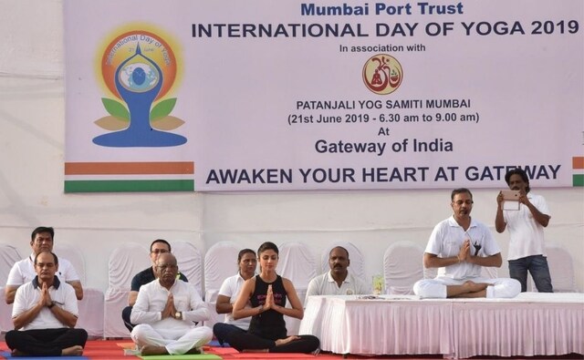 Mumbai Port Trust was also seen celebrating the International Yoga Day along with actress Shilpa Shetty. Image credit: Twitter/@PIB_India Mumbai Port Trust was also seen celebrating the International Yoga Day along with actress Shilpa Shetty. Image credit: Twitter/@PIB_India