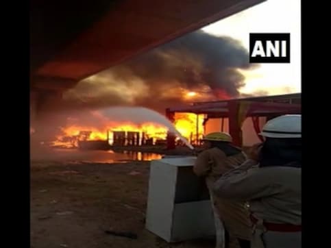 Magenta Line services in New Delhi halted temporarily after major fire breaks out near furniture market in Kalindi Kunj Metro Magenta Line services in New Delhi halted temporarily after major fire breaks out near furniture market in Kalindi Kunj Metro