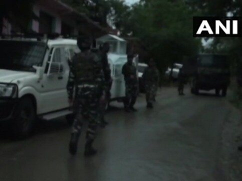 Shopian encounter: Two terrorists killed south Kashmir's Awneera; search operation underway Shopian encounter: Two terrorists killed south Kashmir's Awneera; search operation underway