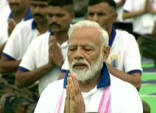 Yoga Day 2019: Narendra Modi urges people to embrace yoga; says the ancient Indian philosophy 'belongs to everyone' Yoga Day 2019: Narendra Modi urges people to embrace yoga; says the ancient Indian philosophy 'belongs to everyone'