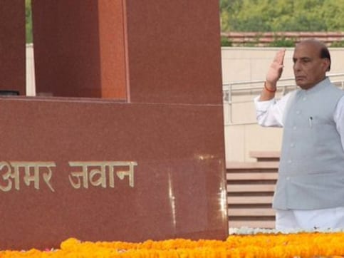 On first trip as defence minister, Rajnath Singh to visit Siachen, Srinagar today to review security along border, anti-terror ops in J&K On first trip as defence minister, Rajnath Singh to visit Siachen, Srinagar today to review security along border, anti-terror ops in J&K