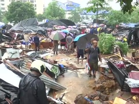 Mumbai wall collapse: 15-year-old girl trapped beneath debris dies taking toll to 21; locals slam political parties’ apathy Mumbai wall collapse: 15-year-old girl trapped beneath debris dies taking toll to 21; locals slam political parties’ apathy