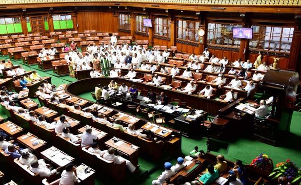 Karnataka Assembly fails to hold trust vote even on third day of discussion; all eyes on Speaker KR Ramesh to conduct floor test Karnataka Assembly fails to hold trust vote even on third day of discussion; all eyes on Speaker KR Ramesh to conduct floor test