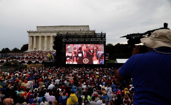 4 July Parade: Donald Trump celebrates America's Independence Day with display of country's military might 4 July Parade: Donald Trump celebrates America's Independence Day with display of country's military might