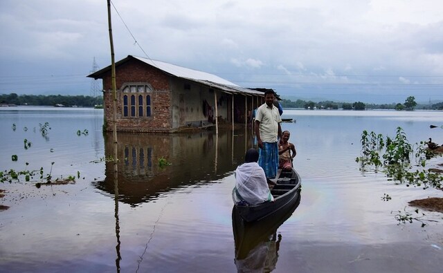 The situation at National Highway 37 has disrupted the communication between the upper and lower districts of Assam. In addition, the forest department is fully alert on the highway in order to avoid any poaching chances by hunters. This highway starts from Sutarakandi near Karimganj in Assam and terminates at Bhali in Manipur. Reuters The situation at National Highway 37 has disrupted the communication between the upper and lower districts of Assam. In addition, the forest department is fully alert on the highway in order to avoid any poaching chances by hunters. This highway starts from Sutarakandi near Karimganj in Assam and terminates at Bhali in Manipur. Reuters