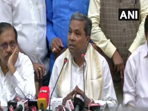 Karnataka political crisis: Congress will urge Speaker to disqualify rebel MPs, bar them from contesting elections for six years, says Siddaramaiah Karnataka political crisis: Congress will urge Speaker to disqualify rebel MPs, bar them from contesting elections for six years, says Siddaramaiah