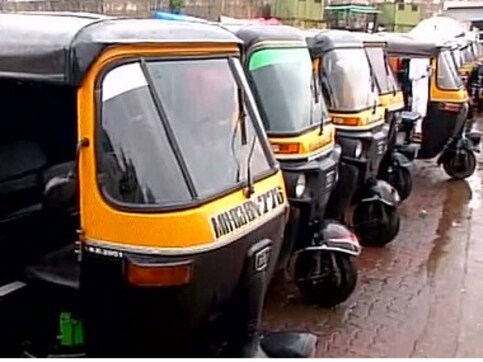Auto strike in Maharashtra called off today after Devendra Fadnavis intervenes, unions likely to meet chief minister over demands Auto strike in Maharashtra called off today after Devendra Fadnavis intervenes, unions likely to meet chief minister over demands
