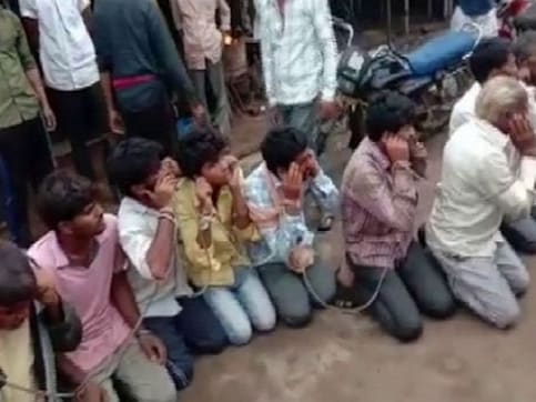 Locals in Madhya Pradesh’s Khandwa force alleged cattle-transporters to chant ‘Gau mata ki jai’; police register case against perpetrators Locals in Madhya Pradesh’s Khandwa force alleged cattle-transporters to chant ‘Gau mata ki jai’; police register case against perpetrators