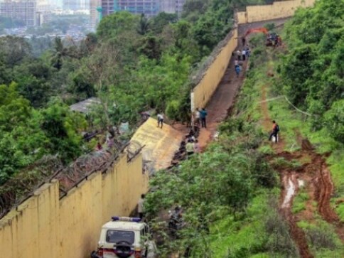 Malad wall collapse: MoS Ramdas Athawale visits families of victims; death count rises to 27