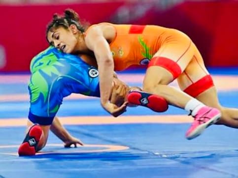 Vinesh Phogat clinches second gold in two weeks after beating Ekaterina Poleshchuk in Yasar Dogu International final Vinesh Phogat clinches second gold in two weeks after beating Ekaterina Poleshchuk in Yasar Dogu International final