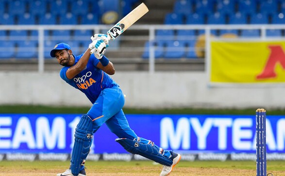 Rishabh Pant failed to make an impact in the final ODI but another youngster Shreyas Iyer showed his best once again. His partnership with Kohli proved to be the game changer and he contributed with a valuable 65 in just 41 balls. AFP Rishabh Pant failed to make an impact in the final ODI but another youngster Shreyas Iyer showed his best once again. His partnership with Kohli proved to be the game changer and he contributed with a valuable 65 in just 41 balls. AFP