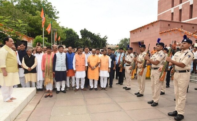 Independence Day celebrations were held at the BJP headquarters amid the presence of Cabinet ministers, senior party leaders and workers. JP Nadda hoisted the Tricolour. Image courtesy: Twitter@BJP4India Independence Day celebrations were held at the BJP headquarters amid the presence of Cabinet ministers, senior party leaders and workers. JP Nadda hoisted the Tricolour. Image courtesy: Twitter@BJP4India