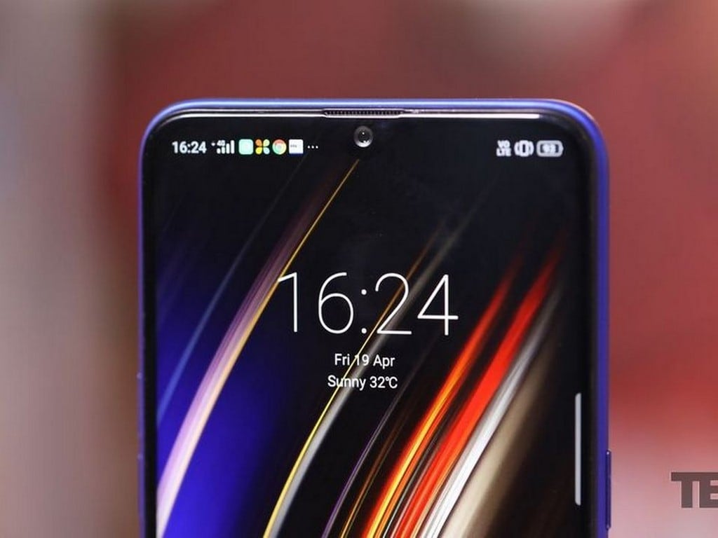Realme 3 Pro.
