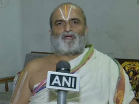 Hyderabad-based Chilkur Balaji Temple chief lauds Modi govt for scrapping Article 370 from in Kashmir, slams those questioning ‘historical’ move