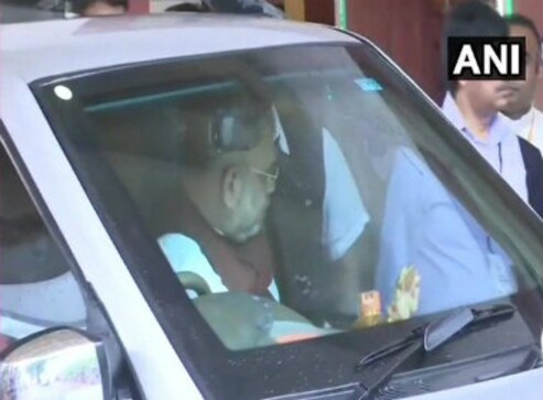 Amit Shah arrives in Goa to chair Western Zonal Council meet; Devendra Fadnavis, Pramod Sawant, Vijay Rupani to attend conclave Amit Shah arrives in Goa to chair Western Zonal Council meet; Devendra Fadnavis, Pramod Sawant, Vijay Rupani to attend conclave