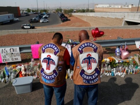 El Paso mass shooting: Toll climbs to 22 as mayor prepares for Donald Trump's visit; local residents express anger over president's trip