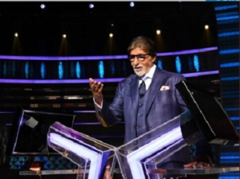 Kaun Banega Crorepati: Amitabh Bachchan gears up for Season 11, shares behind-the-scenes stills from set Kaun Banega Crorepati: Amitabh Bachchan gears up for Season 11, shares behind-the-scenes stills from set