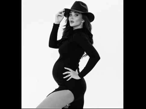 Watch: Amy Jackson announces she'll have a baby boy, shares video of her revelation at party on social media Watch: Amy Jackson announces she'll have a baby boy, shares video of her revelation at party on social media