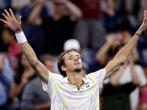 US Open 2019: Daniil Medvedev says he will do 'better next time' after angering fans with middle-finger gesture US Open 2019: Daniil Medvedev says he will do 'better next time' after angering fans with middle-finger gesture