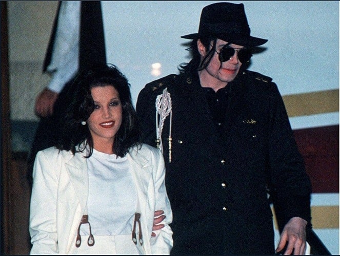 Lisa Marie Presley signs massive book deal about former husband Michael Jackson, father Elvis