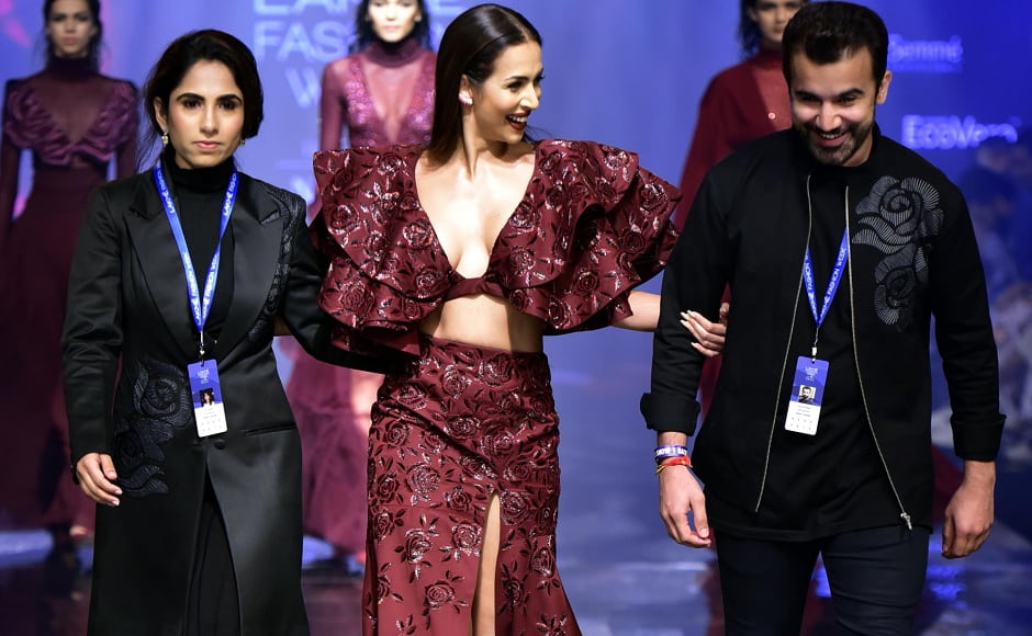 Malaika Arora stuns as she walks for designer duo Diyarajvir on the final day | Sachin Gokhale Malaika Arora stuns as she walks for designer duo Diyarajvir on the final day | Sachin Gokhale