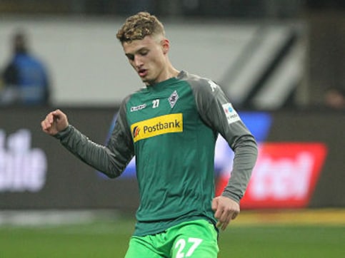 Bundesliga: Bayern Munich complete signing of French midfielder Mickael Cuisance from rivals Borussia Moenchengladbach Bundesliga: Bayern Munich complete signing of French midfielder Mickael Cuisance from rivals Borussia Moenchengladbach