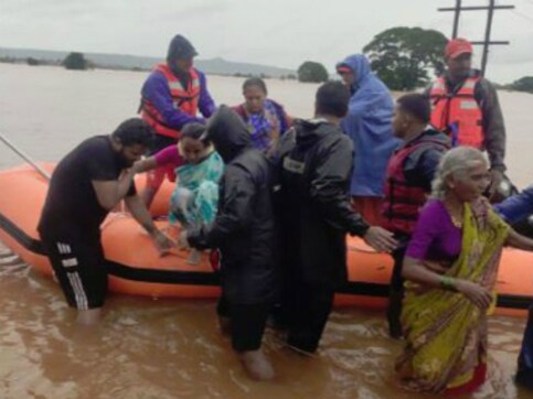 Maharashtra rains: Over 1,000 people rescued by NDRF in flood-affected Kolhapur; heavy downpour continues to lash region Maharashtra rains: Over 1,000 people rescued by NDRF in flood-affected Kolhapur; heavy downpour continues to lash region