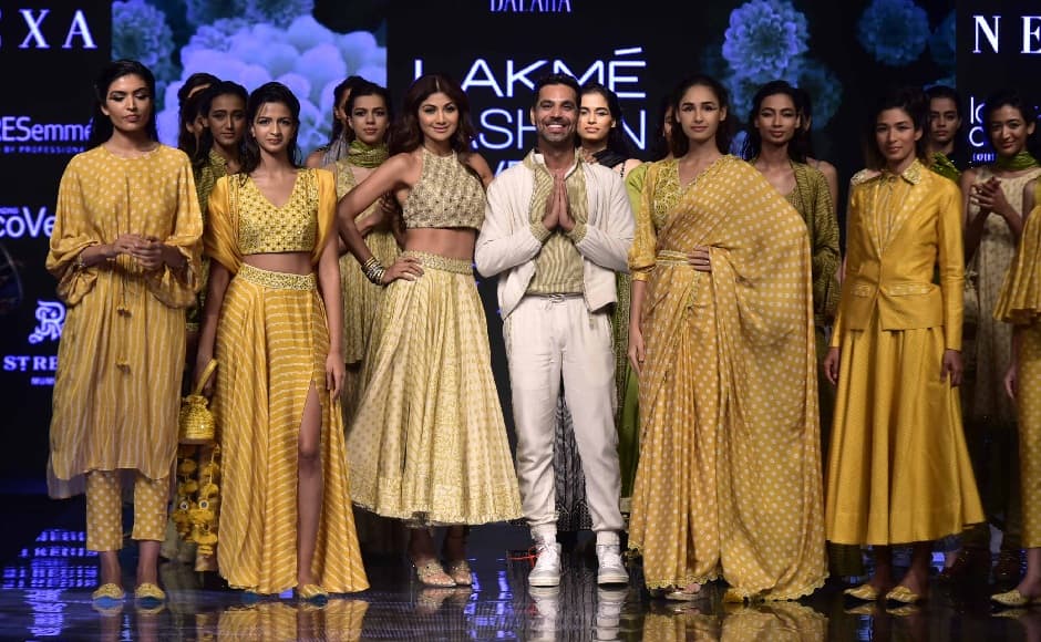 Shilpa Shetty strikes a pose as the showstopper on the Lakme Fashion Week ramp | Sachin Gokhale Shilpa Shetty strikes a pose as the showstopper on the Lakme Fashion Week ramp | Sachin Gokhale