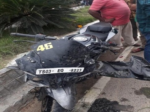 Former Telangana Pradesh Congress Committee president Ponnala Lakshmaiah's relative killed in road accident Former Telangana Pradesh Congress Committee president Ponnala Lakshmaiah's relative killed in road accident