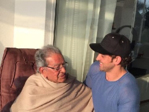 J Om Prakash passes away: Amitabh Bachchan, Akshay Kumar, Madhuri Dixit Nene tweet condolences J Om Prakash passes away: Amitabh Bachchan, Akshay Kumar, Madhuri Dixit Nene tweet condolences